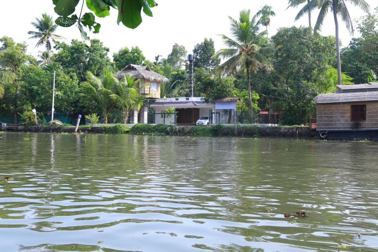 Garggi Kumarakom Village Homestay Buitenkant foto